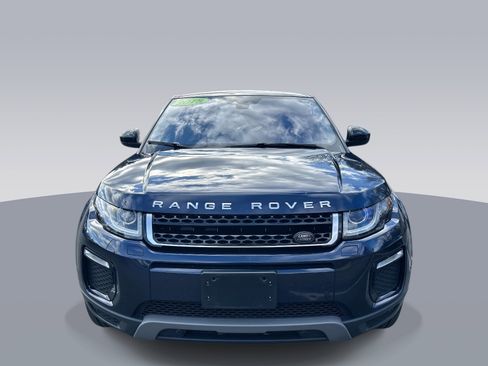 Used 2018 Land Rover Range Rover Evoque SE image 8