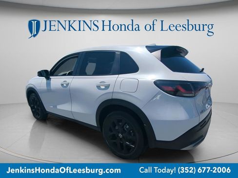 Used 2024 Honda HR-V Sport image 6