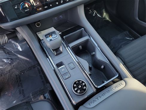 New 2025 Nissan Pathfinder Rock Creek image 15