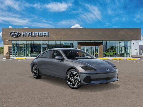 New 2025 Hyundai Ioniq 6 SEL image 2