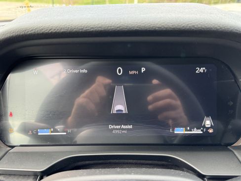 Used 2024 Jeep Grand Cherokee Laredo w/ MOPAR Finishing Package image 21