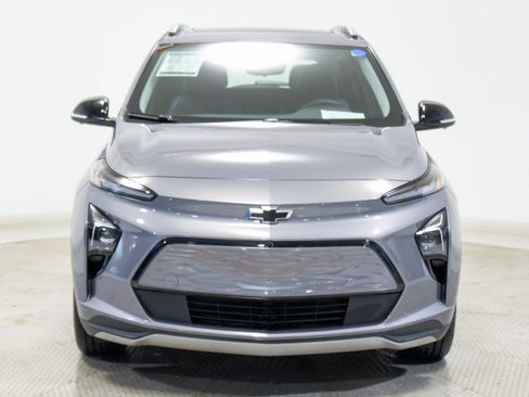 Used 2023 Chevrolet Bolt EUV Premier w/ Sun & Sound Package image 3