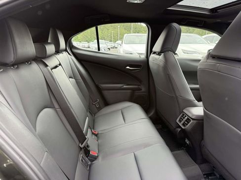 Used 2025 Lexus UX 300h AWD w/ Accessory Package (Z1) image 15