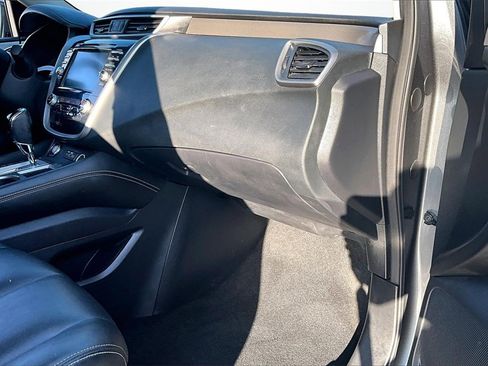 Used 2022 Nissan Murano SV image 25