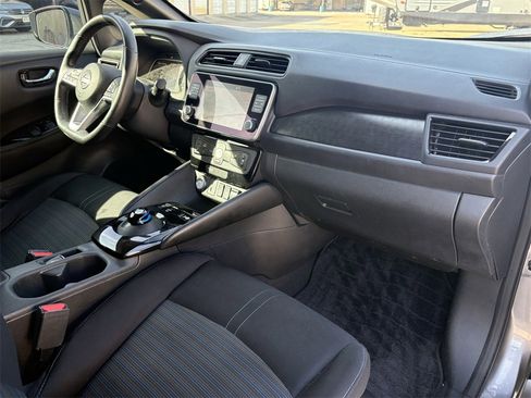 Used 2023 Nissan Leaf SV Plus image 28