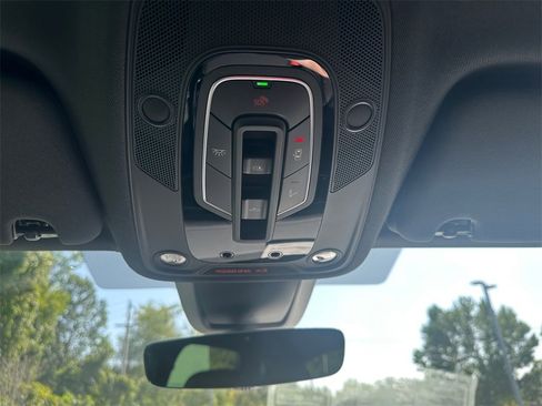 New 2025 Audi Q7 3.0T Premium image 16