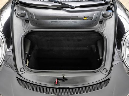 Used 2014 Porsche 911 GT3 w/ Sound Package Plus image 40