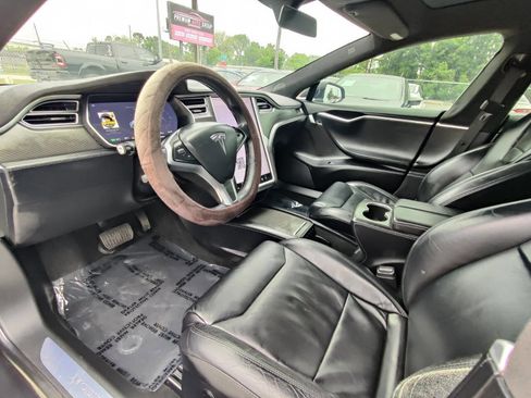 Used 2017 Tesla Model S 75 image 6