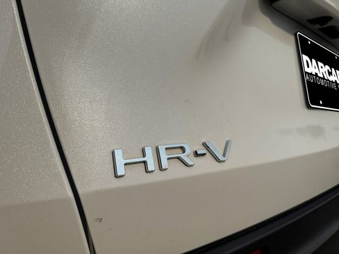 Certified 2024 Honda HR-V LX image 29
