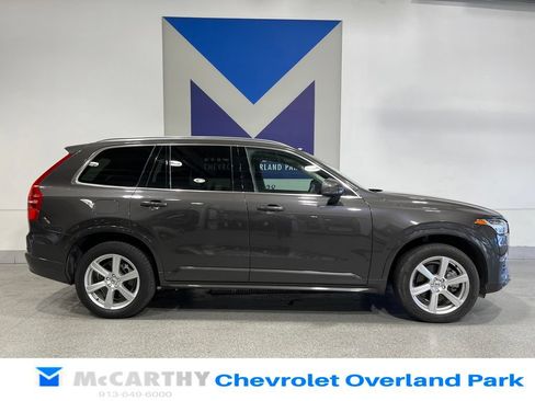 Used 2023 Volvo XC90 B5 Core AWD/4WD image 4