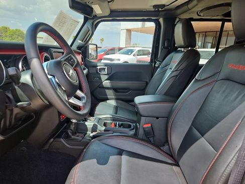 Used 2023 Jeep Gladiator Rubicon w/ Trailer Tow Package AWD/4WD image 17