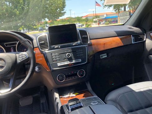 Used 2019 Mercedes-Benz GLS 450 4MATIC image 27
