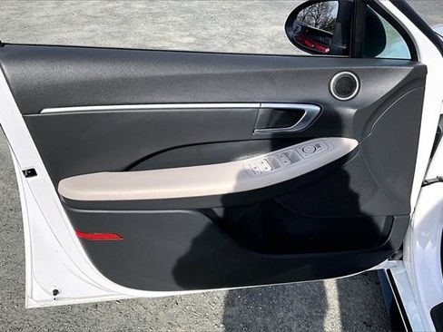 Used 2023 Hyundai Sonata SEL image 9