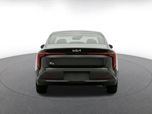 Used 2025 Kia K4 FWD image 8