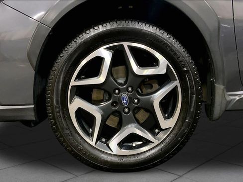Used 2020 Subaru Crosstrek 2.0i Limited w/ Moonroof Package w/Navigation AWD/4WD image 11