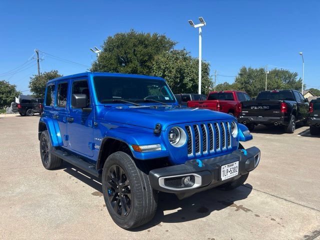 Certified 2023 Jeep Wrangler Unlimited Sahara AWD/4WD image 3