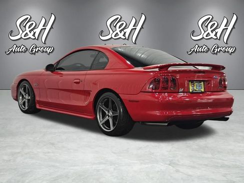 Used 1997 Ford Mustang GT RWD image 12