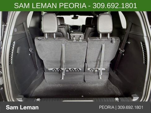 New 2026 Chrysler Pacifica Select FWD image 25