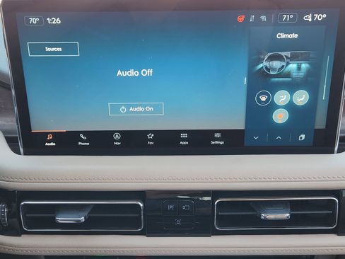 Used 2023 Lincoln Nautilus Reserve w/ Equipment Group 201A image 20