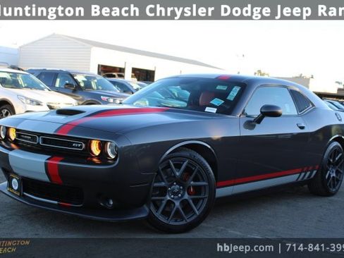 Used 2019 Dodge Challenger GT w/ Plus Package image 7