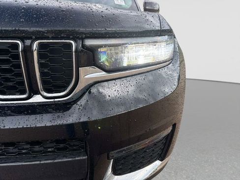 Used 2023 Jeep Grand Cherokee L Limited AWD/4WD image 10