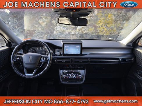 Used 2022 Lincoln Corsair AWD w/ Premium Package image 17