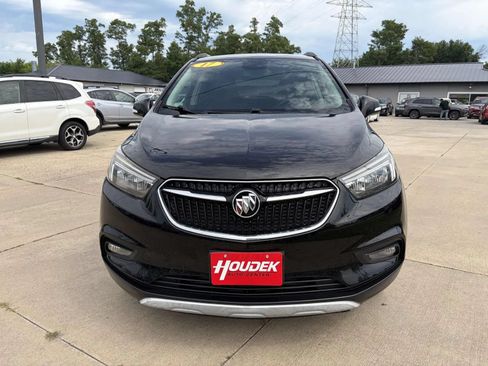 Used 2017 Buick Encore Sport Touring AWD/4WD image 2