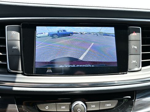 Used 2023 Buick Enclave Essence w/ Experience Buick Package AWD/4WD image 27