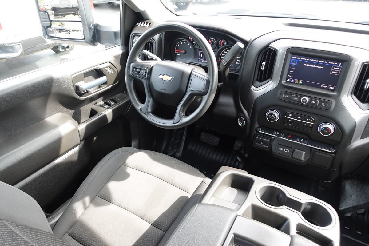 Used 2025 Chevrolet Silverado 2500 W/T AWD/4WD image 40