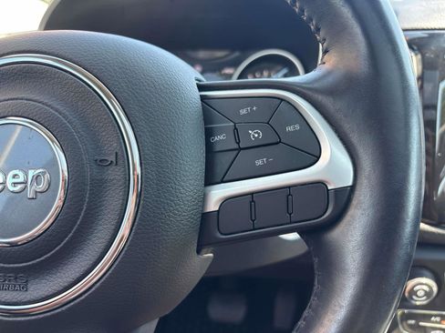 Used 2020 Jeep Compass Latitude image 14