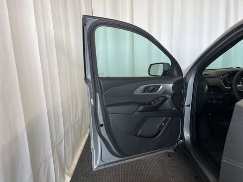 Used 2023 Chevrolet Traverse LT AWD/4WD image 14