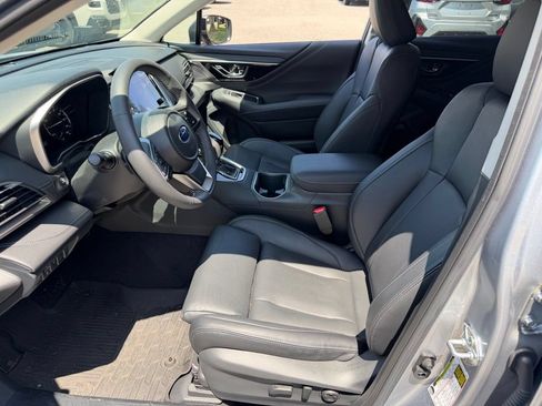 Used 2025 Subaru Outback Touring w/ Popular Package #2 AWD/4WD image 24