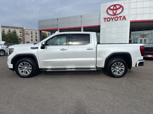 Used 2023 GMC Sierra 1500 Denali w/ Technology Package image 2