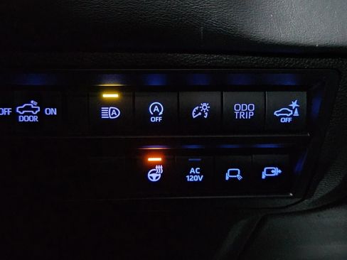 Used 2023 Toyota Tundra Platinum image 44