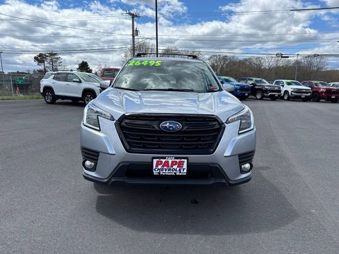 Used 2022 Subaru Forester Premium AWD/4WD image 11