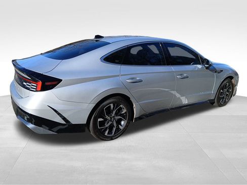 Used 2024 Hyundai Sonata SEL image 12