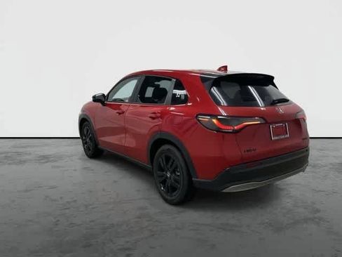 Used 2026 Honda HR-V Sport image 2