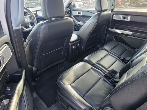 Certified 2023 Ford Explorer Limited image 8