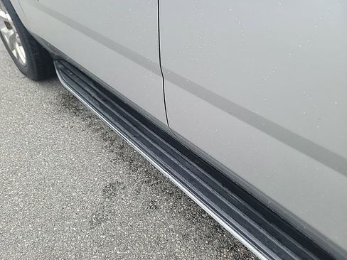 Used 2019 GMC Yukon SLT RWD image 8