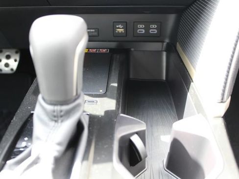 Certified 2026 Toyota Camry SE FWD image 21