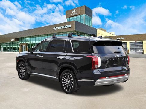 Used 2023 Hyundai Palisade Calligraphy FWD image 8