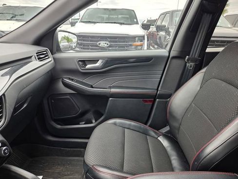 Used 2024 Ford Escape ST-Line w/ Tech Pack #1 AWD/4WD image 14