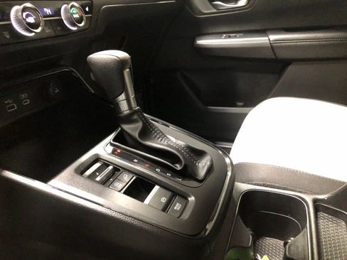 Used 2023 Honda CR-V EX image 30