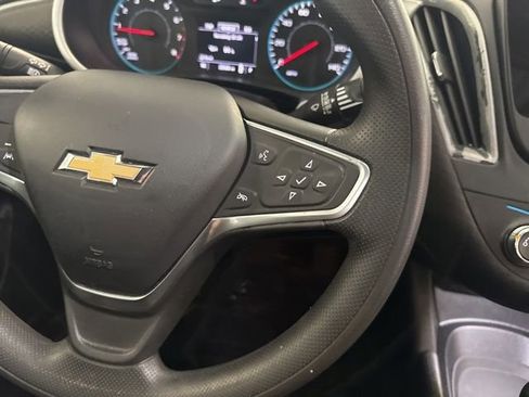Used 2023 Chevrolet Malibu LS FWD image 18
