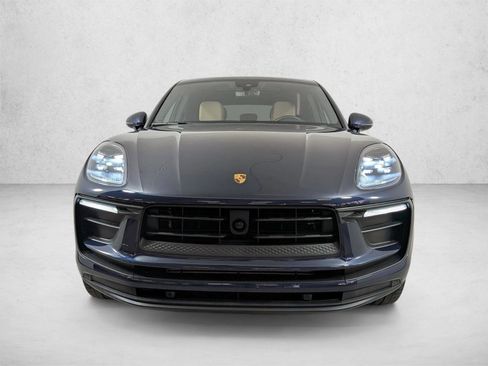 Certified 2023 Porsche Macan AWD/4WD image 6