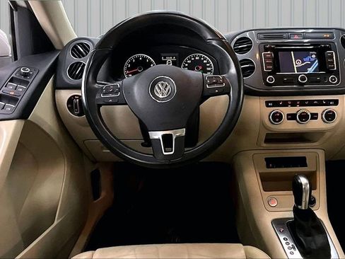 Used 2013 Volkswagen Tiguan SEL image 8