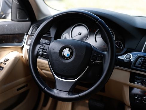 Used 2015 BMW 528i Sedan image 28