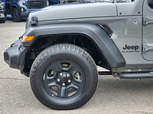 Used 2021 Jeep Gladiator Sport AWD/4WD image 25