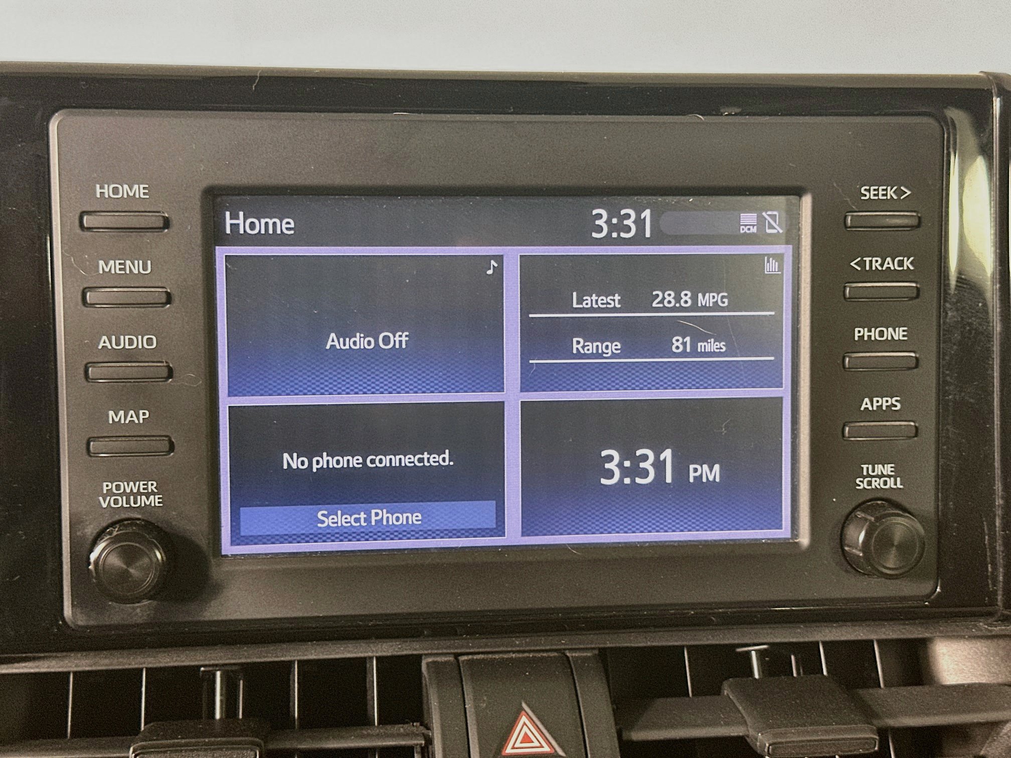 Used 2019 Toyota RAV4 XLE FWD image 21
