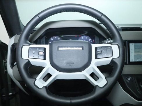 Certified 2023 Land Rover Defender 90 S AWD/4WD image 21